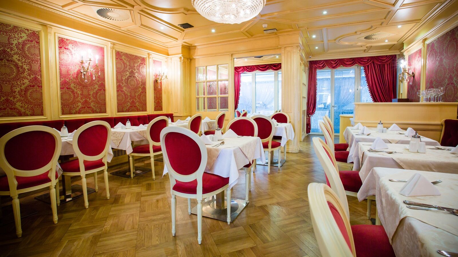 Luxury Family Hotel Royal Palace Praga Servizi foto